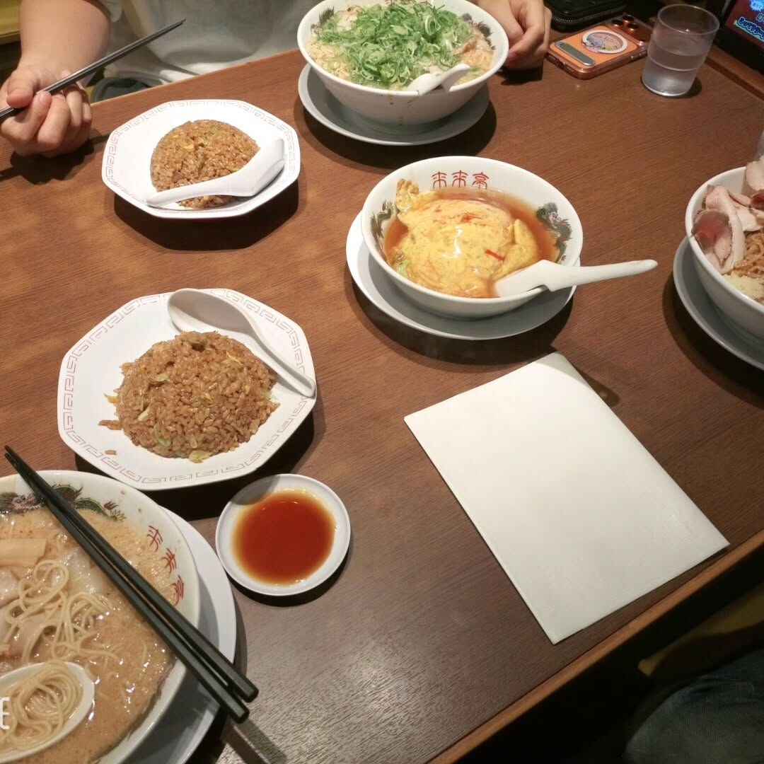 １枚目は仕事おわりに旦那の友達とごはんへ
